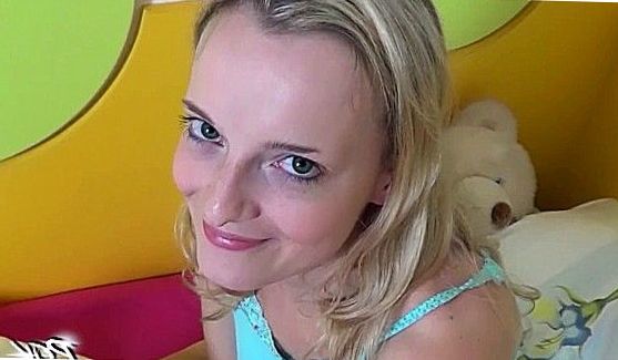 Сучка сразу возбудилась и пара занялась сексом, порно видео