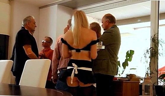 То, как она говорит, порно видео