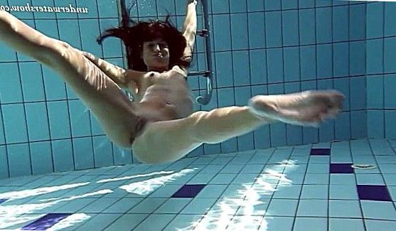 Красотки: Cindy Hope - ебливая офисная блондинка, порно видео