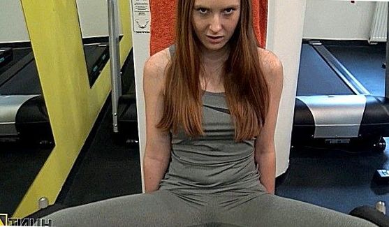 Молодые 18+: инцест кончают в рот маме, порно видео